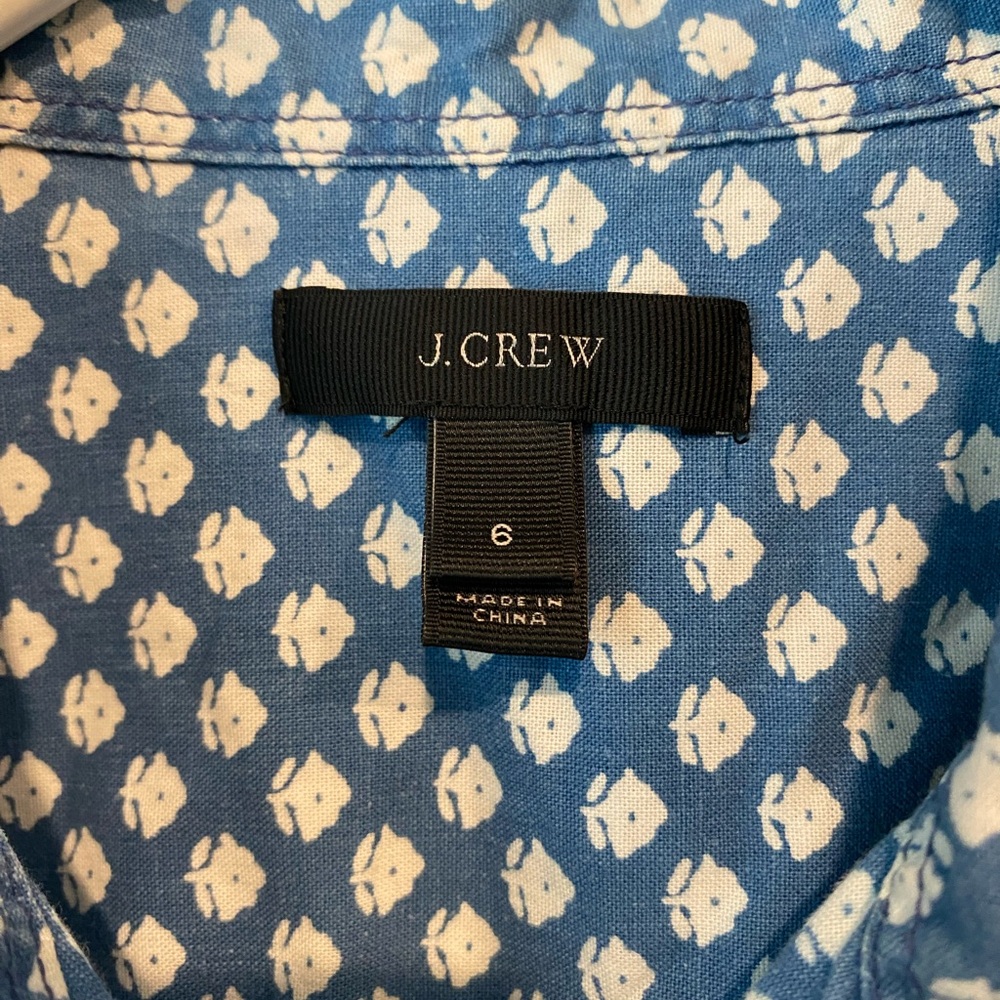 J. Crew Blue and White Dot Floral Pattern Button Down Shirt Preppy Work - Picture 2 of 5